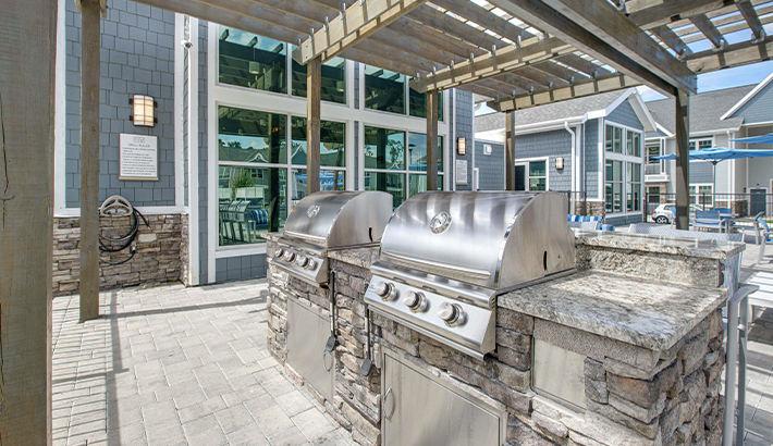 Outdoor Kitchen With Gas Grills